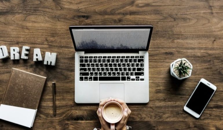 8 SHOCKING yet FREE Services in Shared Offices in India